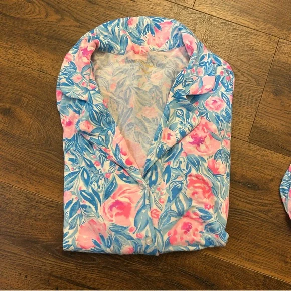 Lilly Pulitzer Pajama Set - Picture 2 of 7